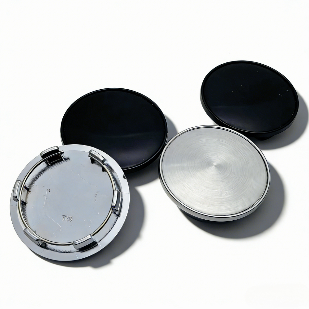 Steering Wheel Cover - 4pcs No Logo Black/Silver Emblem Car